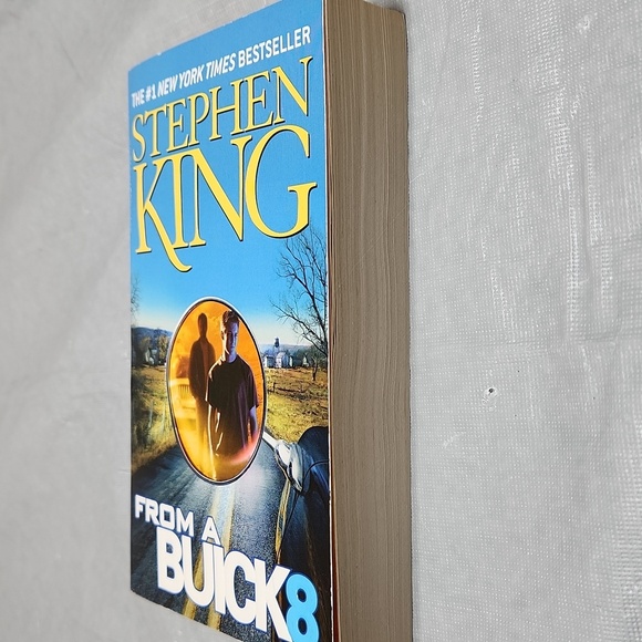 Stephen king, From A Buick8 - Picture 2 of 5
